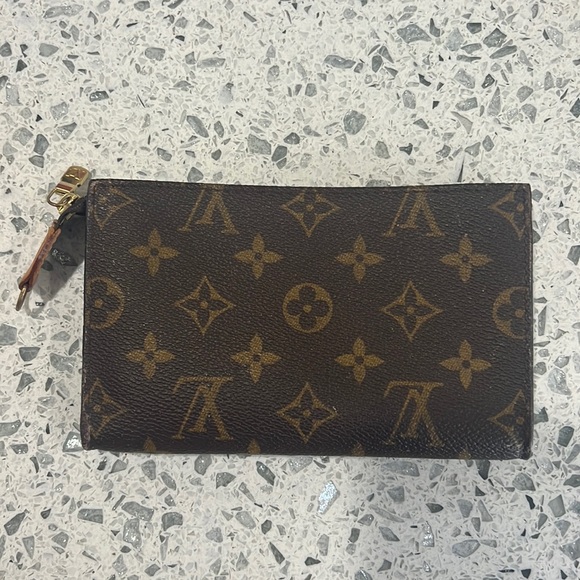 - Louis Vuitton Mini Pochette Accessories in Monogram canvas - Picture 3 of 9